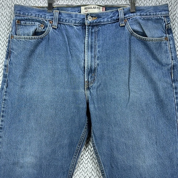 Levi 505 Regular Fit Men’s Size 42x32 - Picture 3 of 10